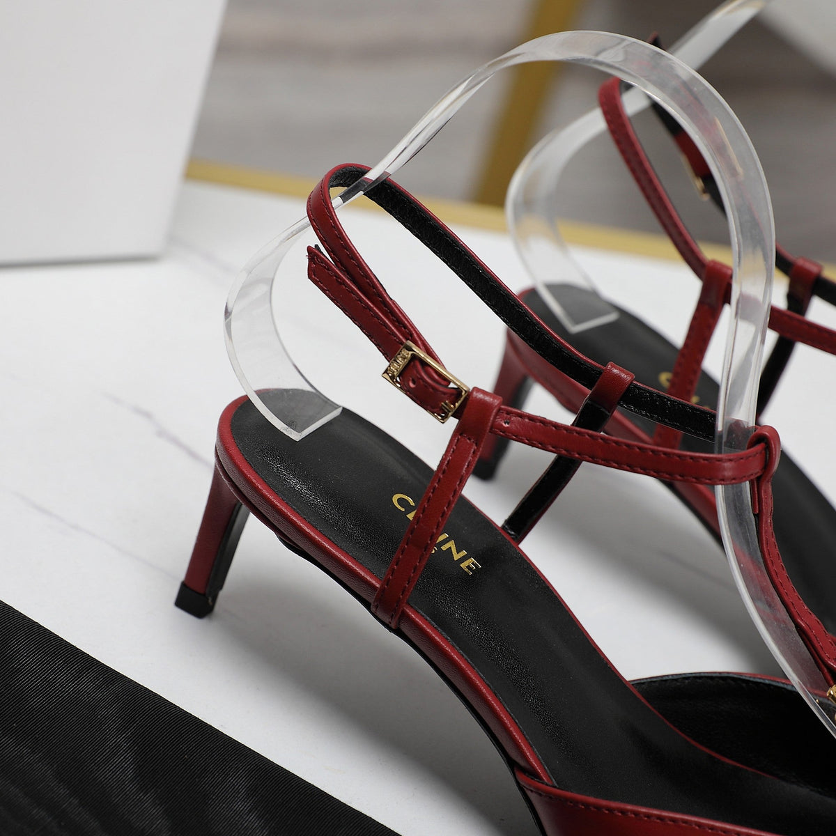HIGH 5 CM SLINGBACK IN CHERRY RED CALFSKIN WITH GOLD LOGO