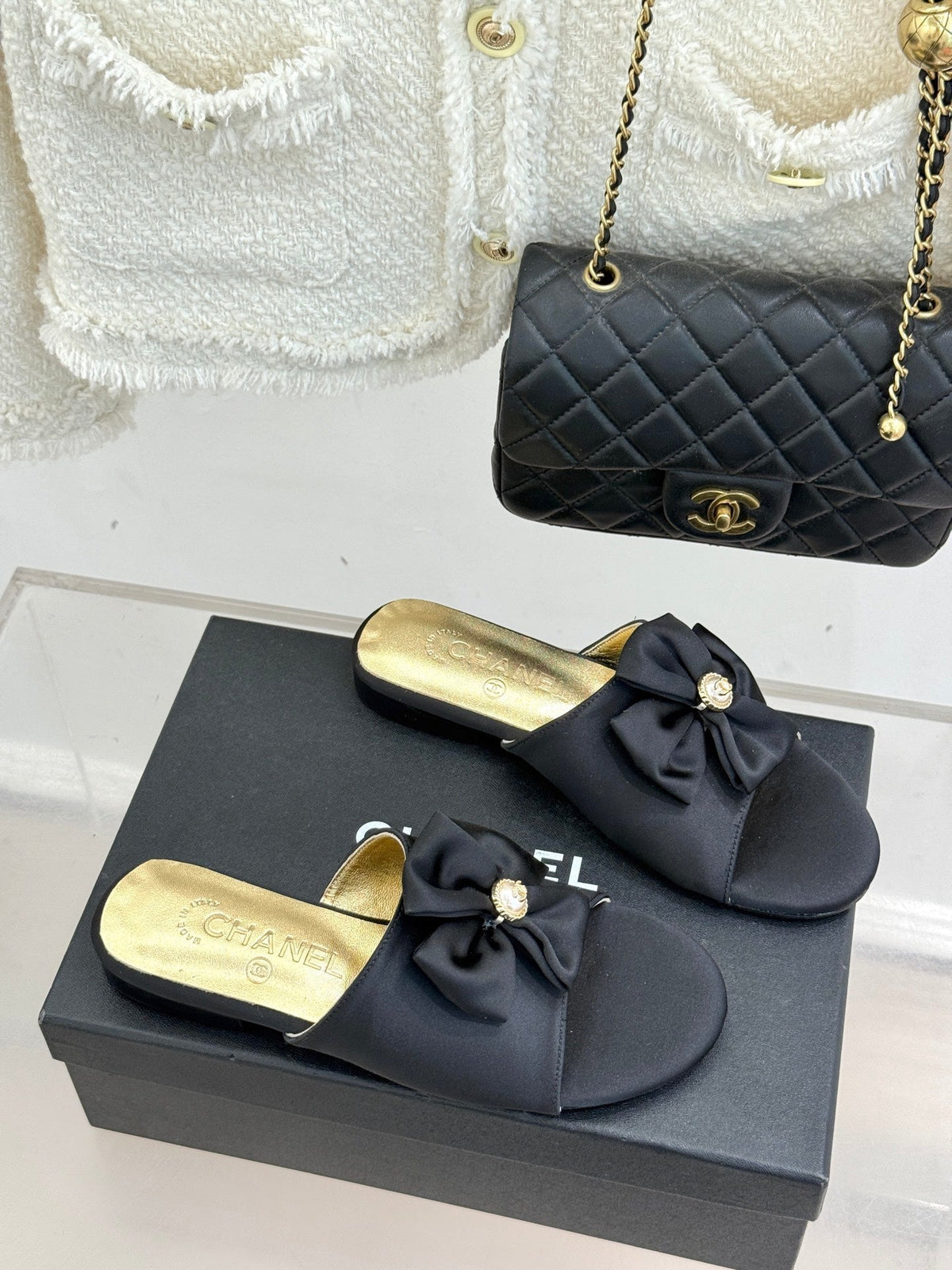 CC 26 Bow Flat Sandal Black Gold Satin Sheepskin 609799