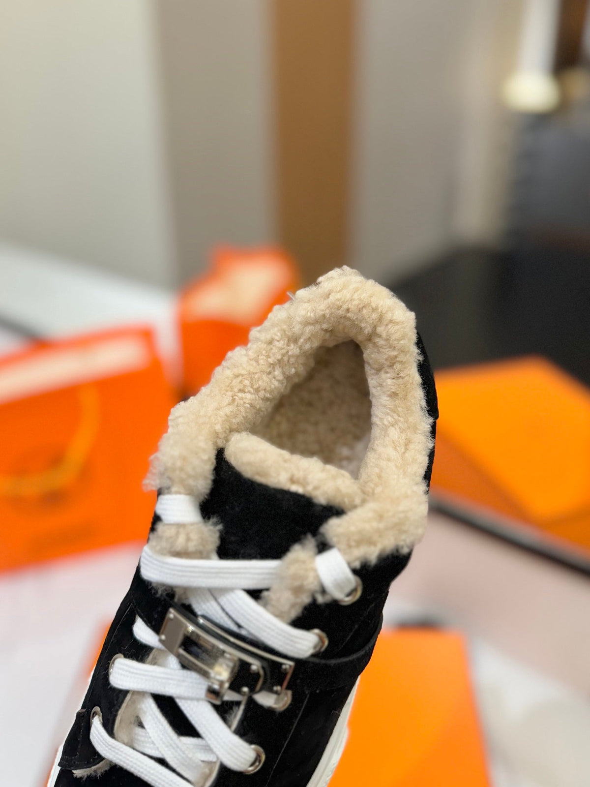 HM Day Sneaker Black With Wool Lining Suede  983044