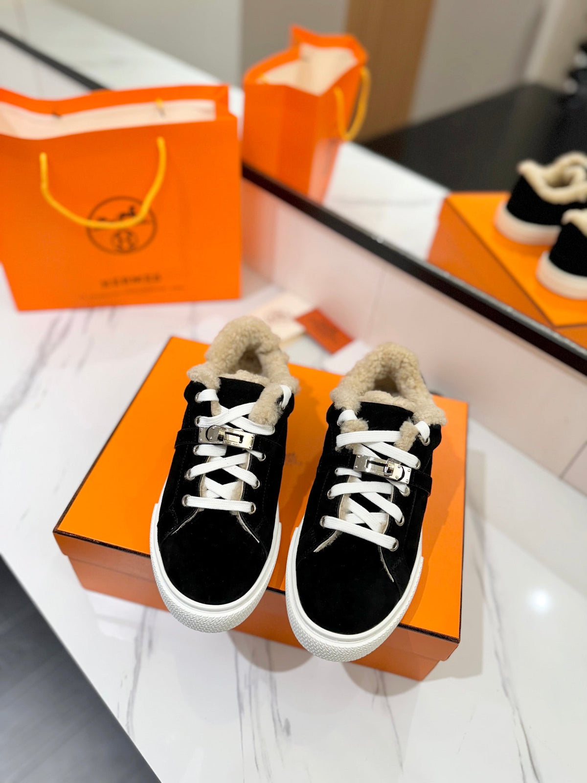 HM Day Sneaker Black With Wool Lining Suede  983044