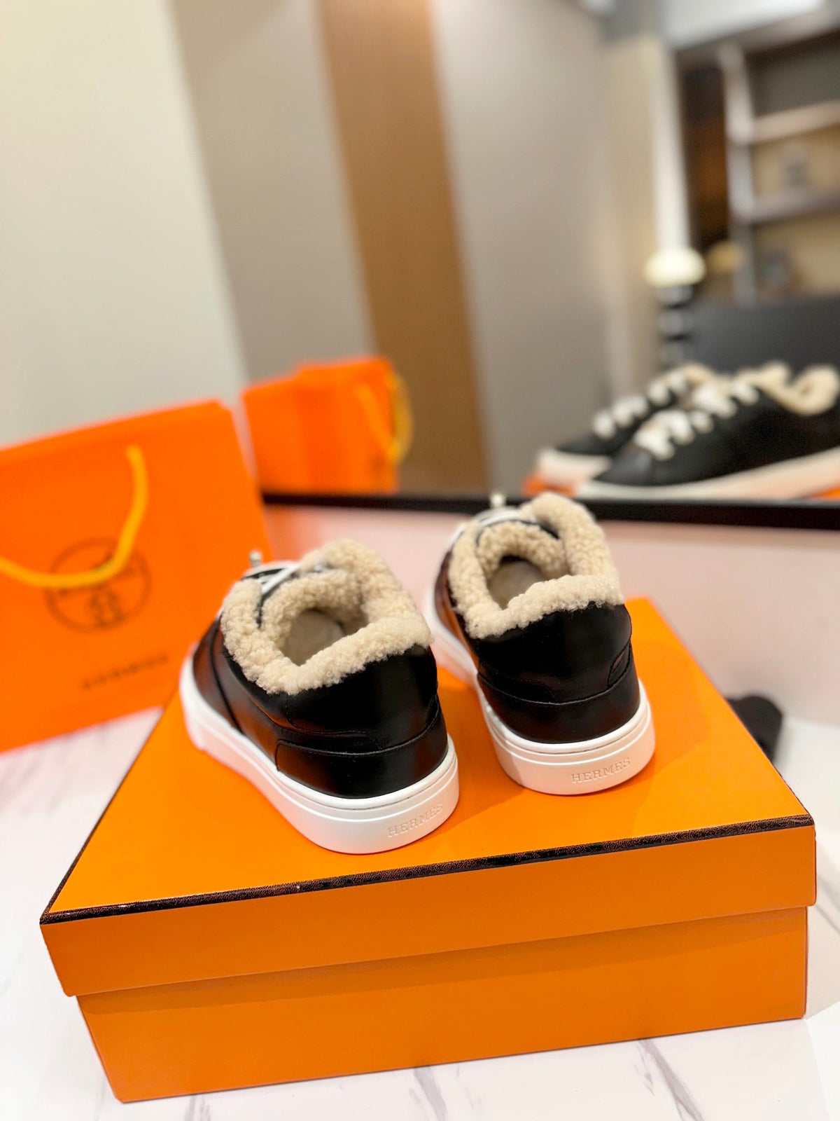 HM Day Sneaker Black With Wool Lining Cowhide 983060