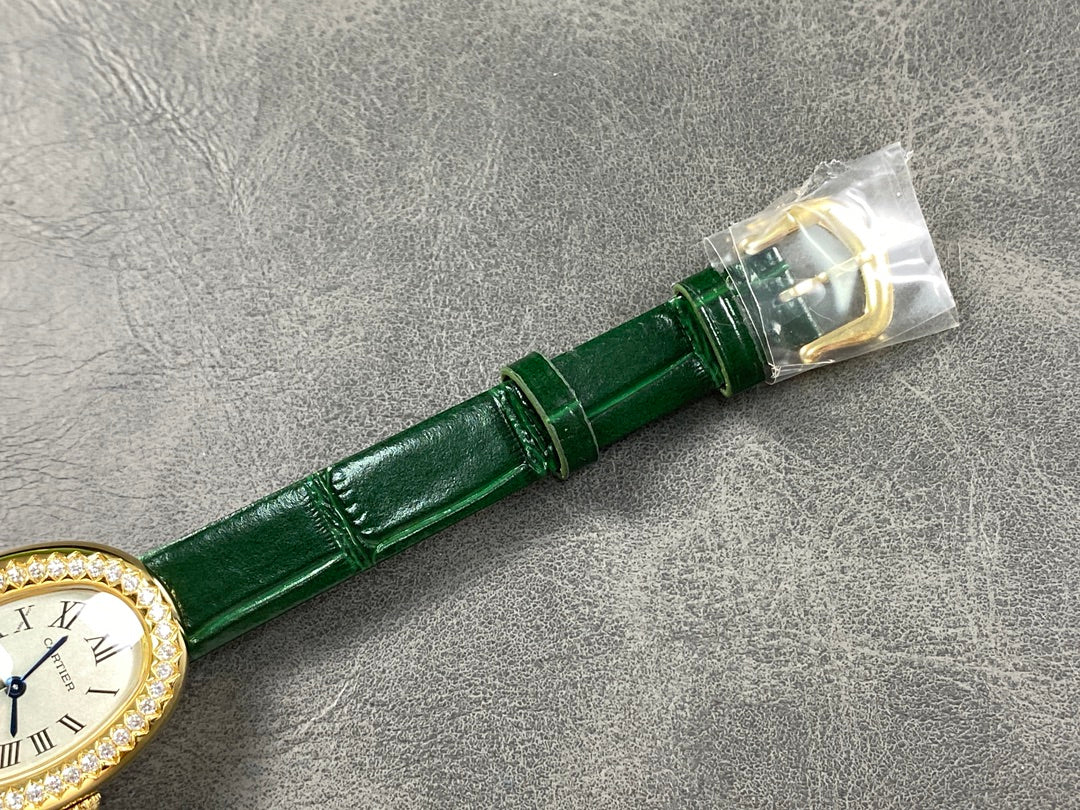 Baignoire Gold Case Green Leather Strap