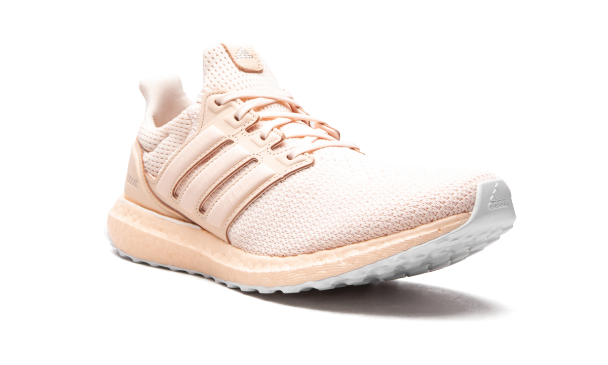ULTRABOOST WMNS "Pink Tint" FY6828