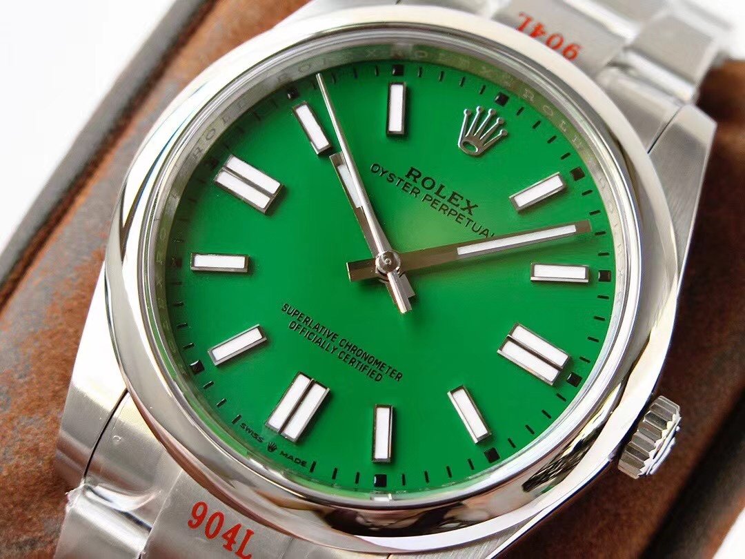 OYSTER PERPETUAL 41 STAINLESS STEEL GREEN DIAL